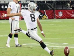 En pretemporada, metió tres de cuatro goles de campo que intentó. ESPECIAL /