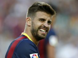 El zaguero provocó una gran emoción en el pequeño aficionado. EFE /