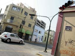 Los desperfectos son por diversas causas, entre ellas: aparatos apagados fallas de control, luces fundidas o desviados. ARCHIVO /