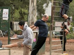 Crear mejores hábitos, cuidar la alimentación y evitar el estrés favorecen a no sufrir envejecimiento prematuro. ARCHIVO /