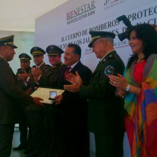 Jalisco festeja a los bomberos en su día