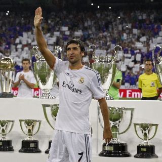 Raúl engrandece su leyenda