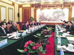 Ruiz Esparza se reúne con altos ejecutivos de empresas de China. ESPECIAL /