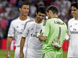 Los madridistas vuelven a enfocarse en la liga luego del homenaje a Raúl González. EFE /