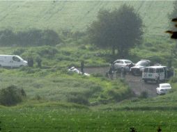 Se confirmó el hallazgo de ropa en la finca donde se ubicó la fosa. EFE /