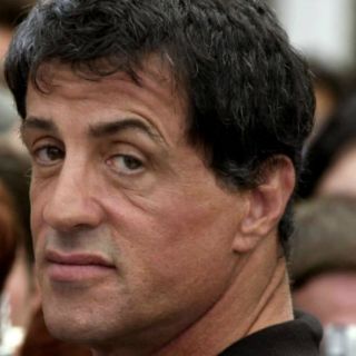 Descartan a Stallone para ''Rambo'' en serie de TV