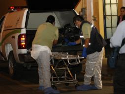 Los cuerpos de la joven madre y sus dos hijos fueron llevados al IJCF.  /