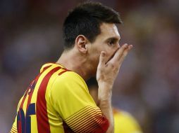 En el arranque de la segunda mitad en el Camp Nou del duelo ante Levante, tuvo arcadas y se le vio desmejorado. AP /