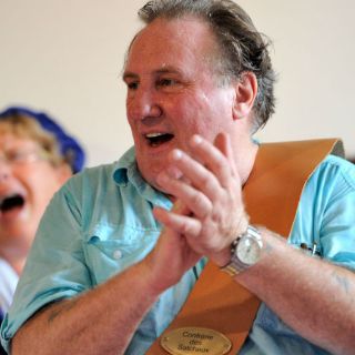 Depardieu es declarado ciudadano de honor en comunidad belga donde vive