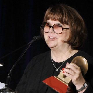 Linda Ronstadt revela que padece de Parkinson