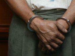 El individuo de 36 años de edad, fue puesto a disposición de un agente del Ministerio Público de la Federación para ser investigado. ARCHIVO /