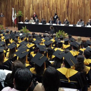 Buscan exigir cédula estatal en todas las licenciaturas