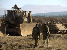 Soldados israelíes refuerzan el norte del país ante un posible ataque a Siria. AFP /