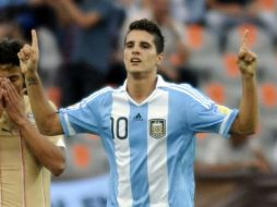 Lamela es uno de los refuerzos de los ''Spurs'' ante la inminente partida de Gareth Bale. ARCHIVO /