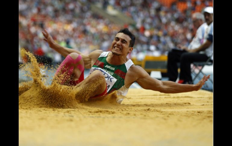 El atleta sonorense se ha convertido en un atleta a seguir. ARCHIVO /