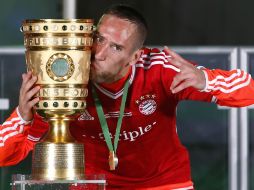 Frank obtiene el triplete y eso le vale para ser considerado por la Unión Europea. ARCHIVO /