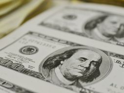 El billete estadounidense continúa fortaleciéndose frente a las principales divisas. ARCHIVO /
