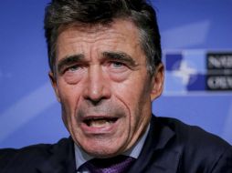 El secretario general de la OTAN, Anders Fogh Rasmussen, ofrece una rueda de prensa en Bruselas. EFE /