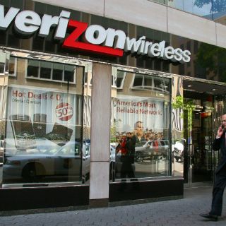 Verizon logra acuerdo con Vodafone por 130 MMD