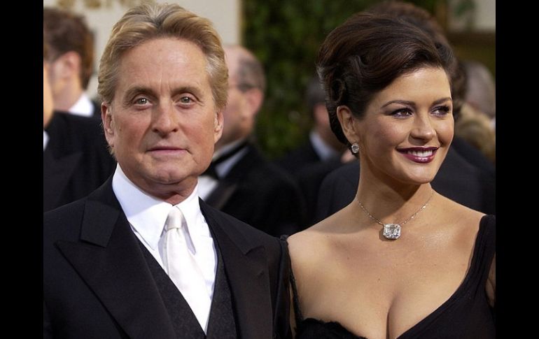 Catherine Zeta-Jones y Michael Douglas están casados desde el año 2000, son padres de dos hijos. ARCHIVO /