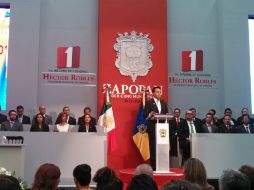 El alcalde municipal estuvo acompañado de su gabinete y del gobernador Aristóteles Sandoval; faltó la fracción de Movimiento Ciudadano.  /