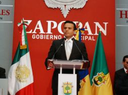 Héctor Robles en el marco de su Primer Informe de Gobierno. ESPECIAL /