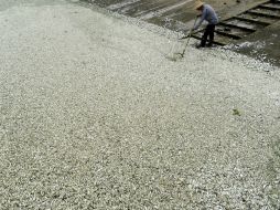 El Departamento de Protección Medioambiental de Hubei ordena la suspensión de operaciones de la planta causante de contaminación. AP /