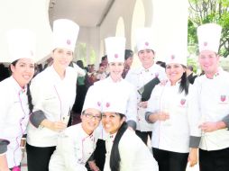 Listos para todo. Algunos de los egresados.  /