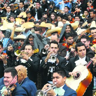 México recupera el Récord Guinness de mayor concentración de mariachis
