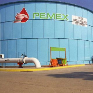 Pemex ratifica su interés en una alianza con YPF