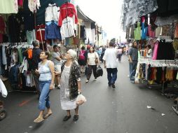 El comercio informal representa entre el 60 y 70% de la economía. ARCHIVO /