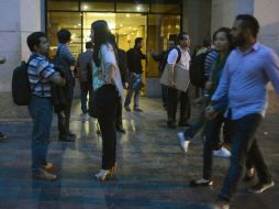 Los lesionados fueron golpeados por escombros mientras realizaban evacuaciones. AFP /