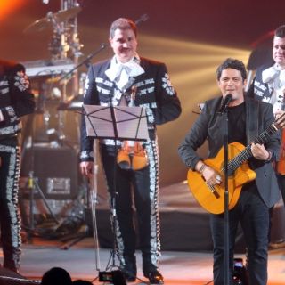 Alejandro Sanz pide proteger el mariachi