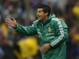 El ex estratega del Tri no se iría con las manos vacías tras el fracaso. AFP /