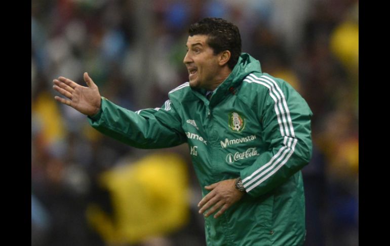 El ex estratega del Tri no se iría con las manos vacías tras el fracaso. AFP /