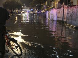 En varios puntos de la ZMG llovió durante toda la madrugada, aunque no con alto grado de intensidad. ARCHIVO /