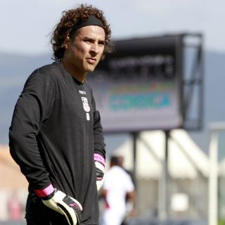 Ochoa es el jugador del mes del Ajaccio