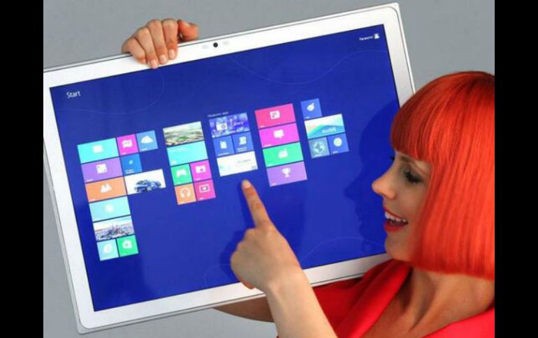 Una tablet de cuatro pulgadas fue presentada por Panasonic en el evento. Tomada de @vivepanasonic en Twitter. ESPECIAL /