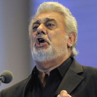 Plácido Domingo canta como barítono en homenaje a Verdi