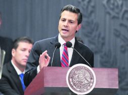Enrique Peña Nieto presentó una propuesta de reforma fiscal que prevé importantes ventajas sociales. EFE /