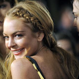 Lohan se drogaba con su mamá, acusa su padre