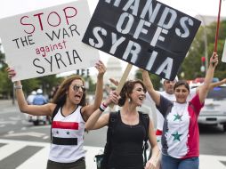 Un grupo de simpatizantes de Bashar al-Assad protestan en Washington contra un posible ataque a Siria. EFE /