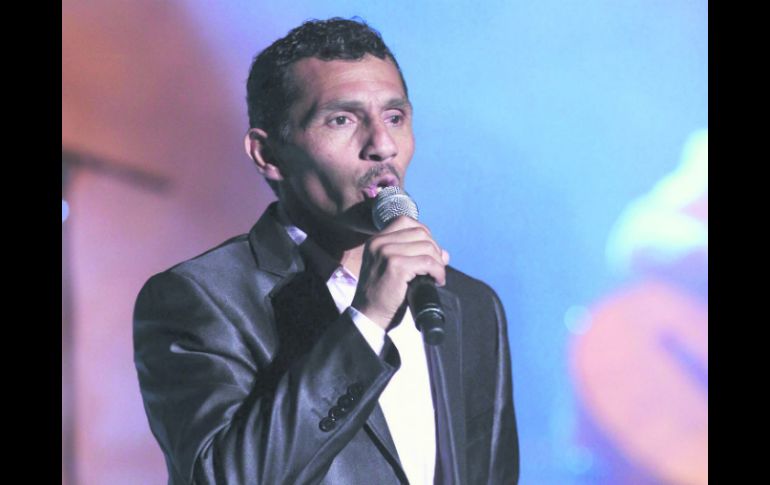 Don Óscar, ganador de la primera edición de La Voz México, presenta su segundo material discográfico. ESPECIAL /