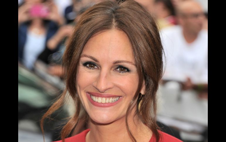 Julia Roberts a su llegada al estreno de ''August...'' en Canadá. ESPECIAL /