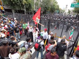 Los maestros han amagado con realizar también un bloqueo en las instalaciones del SNTE. ARCHIVO /