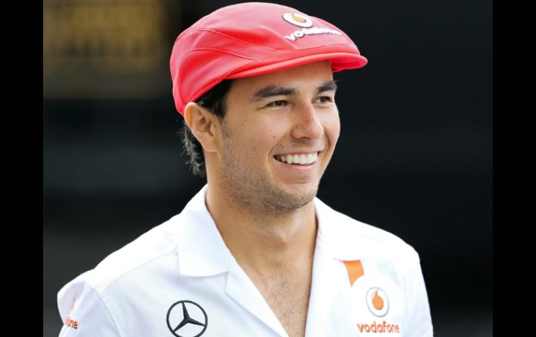 Sergio Pérez, de McLaren, expresó vía Twitter su sorpresa al ver llegar a las autoridades. EFE /