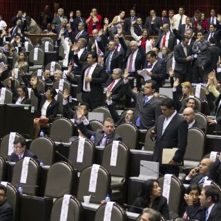 Diputados avalan en lo general reforma financiera