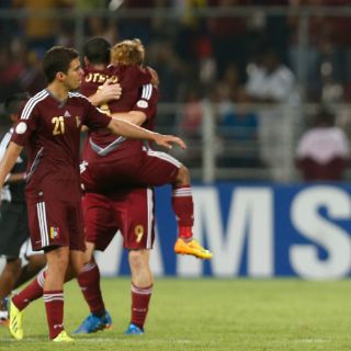 Venezuela gana 3-2 a Perú