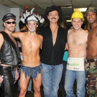 Vaquero de Village People se casa