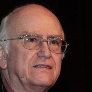 Roger Bartra llama a no tener miedo del libro electrónico